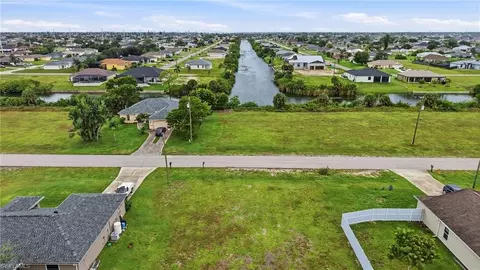 2506 NE 6th Ave, Cape Coral, FL 33909