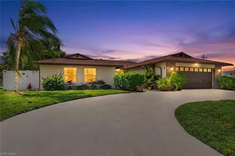 726 SW 51st Ter, Cape Coral, FL 33914