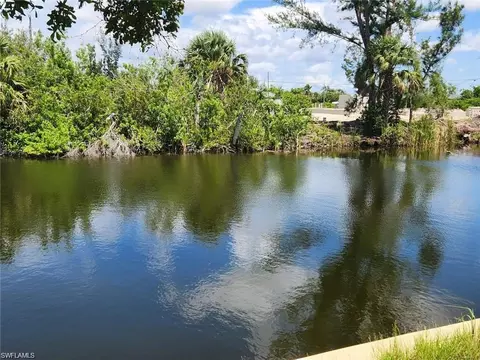1116 NW 28th Ave, Cape Coral, FL 33993