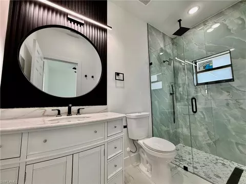Bath - 600 E 7th St, Lehigh Acres, FL 33972 photo 5 of 9