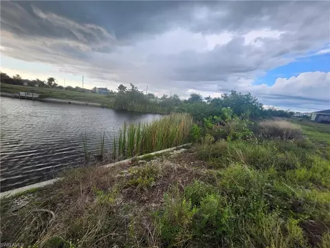406 NW 18th Pl, Cape Coral, FL 33993