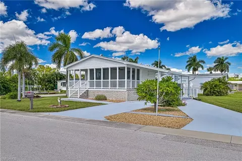 11390 Azalea Ln, Fort Myers Beach, FL 33931