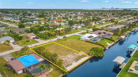 1936 Coral Point Dr, Cape Coral, FL 33990