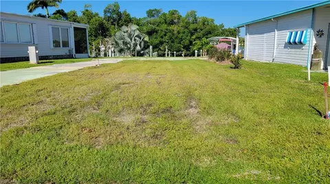 336 Shoreland Dr, Fort Myers, FL 33905
