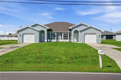 2026 2028 Andalusia Blvd, Cape Coral, FL 33909