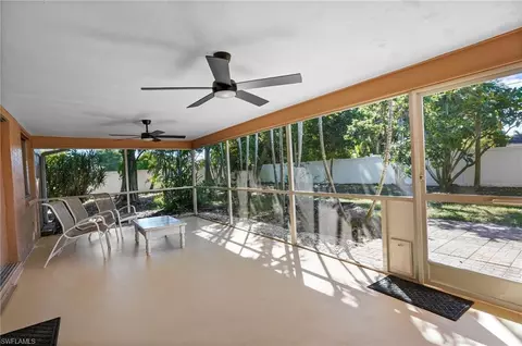 1424 SE 27th Ter, Cape Coral, FL 33904