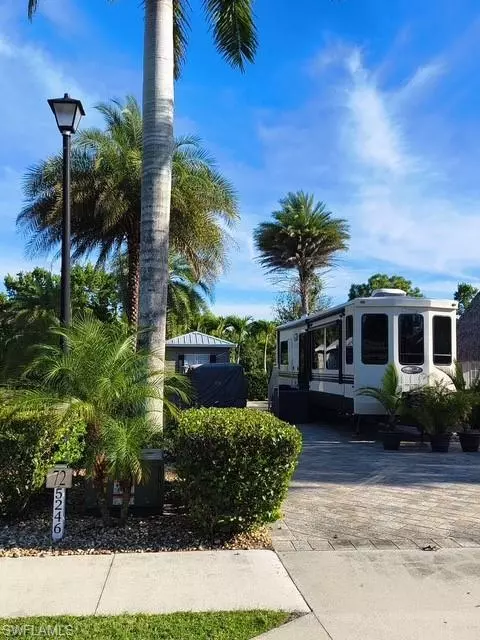 5246 Cypress Trail Resort Cir, Fort Myers, FL 33905