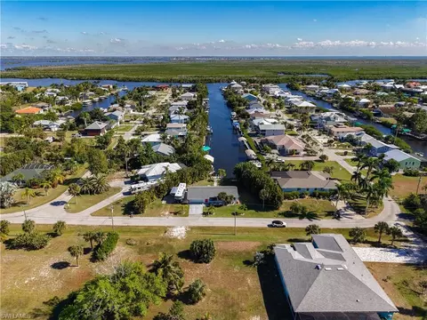 5442 Martin Cv, Bokeelia, FL 33922
