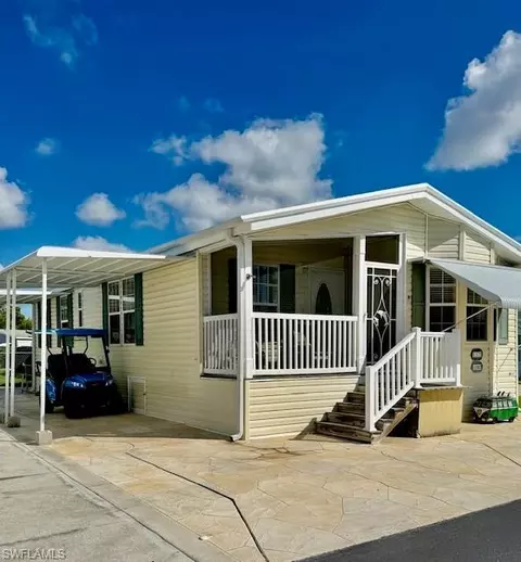 11082 Sunburst Ln, Fort Myers, FL 33908
