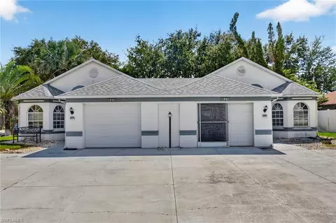 928 SE 930 Se 14th St, Cape Coral, FL 33990