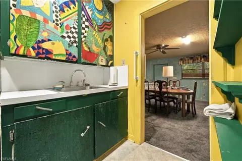 Kitchen - 426 W Crescent Dr, Clewiston, FL 33440 photo 2 of 2