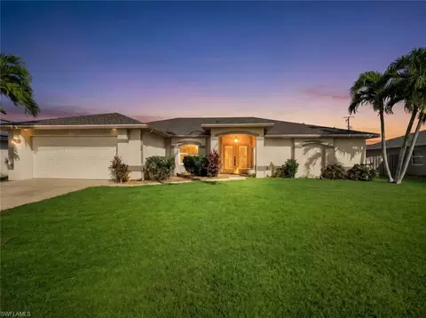 3809 Agualinda Blvd, Cape Coral, FL 33914