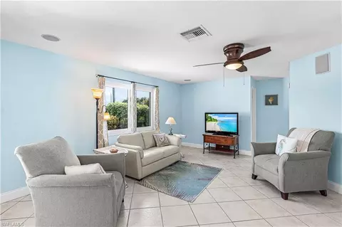 4632 SE 1st Pl, Cape Coral, FL 33904