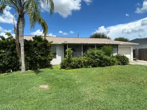 519 NE 5th Ct, Cape Coral, FL 33909