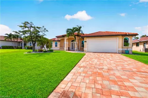 3838 SW 19th Pl, Cape Coral, FL 33914