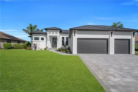 11892 King James Ct, Cape Coral, FL 33991