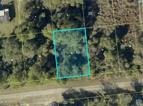 664 Sabina Ct, Lehigh Acres, FL 33972