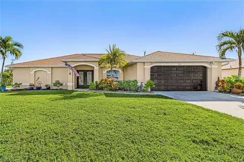 3217 SW 12th Ave, Cape Coral, FL 33914