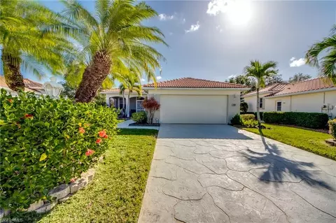 2260 Rio Nuevo Dr, North Fort Myers, FL 33917