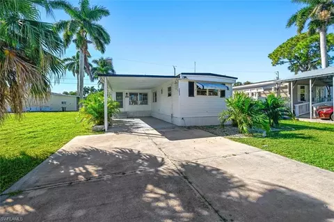 12211 Palm Dr, Fort Myers, FL 33908