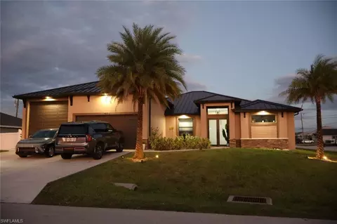 613 NE Juanita Pl, Cape Coral, FL 33909
