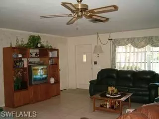 87 Madison Dr, Naples, FL 34110 photo 2
