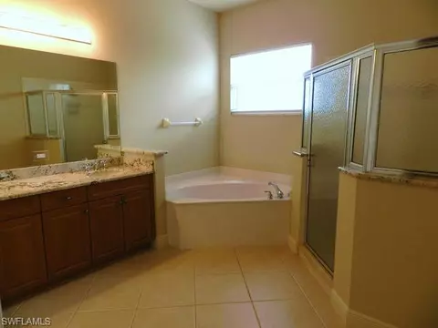 5777 Mango Cir, Naples, FL 34110 photo 21