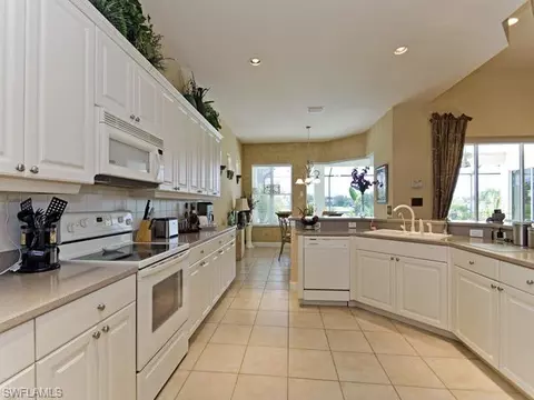 8976 Morgan Ct, Naples, FL 34113 photo 7