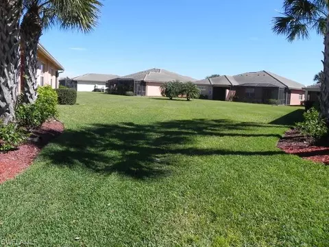 13609 Lucera Ct, Estero, FL 33928 photo 4