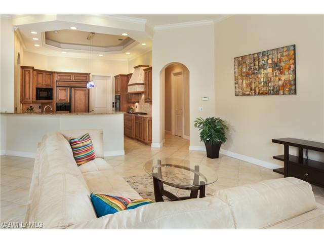 400 Putter Point Dr, Naples, FL 34103 photo 8