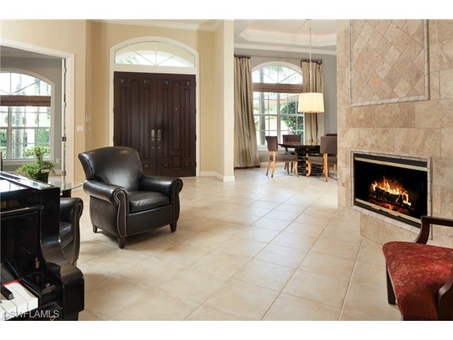 400 Putter Point Dr, Naples, FL 34103 photo 4