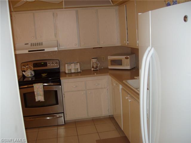 243 Memory Ln #4, Naples, FL 34112 photo 9