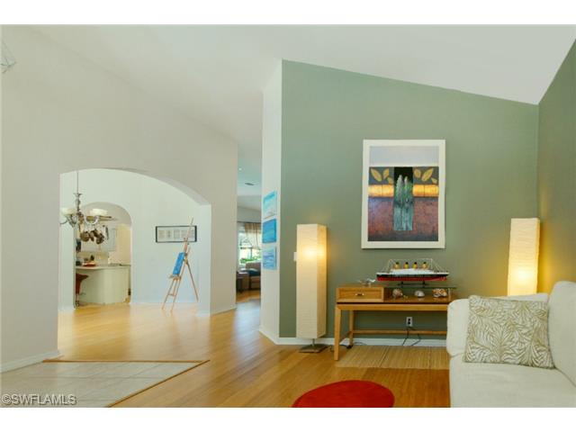 382 Burnt Pine Dr, Naples, FL 34119 photo 4
