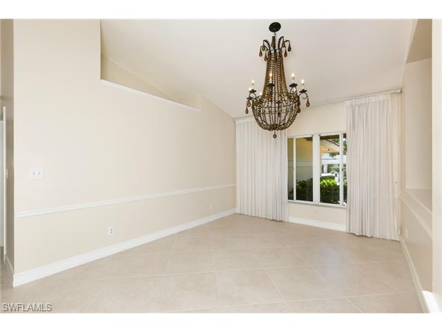 547 Devils Ln, Naples, FL 34103 photo 3