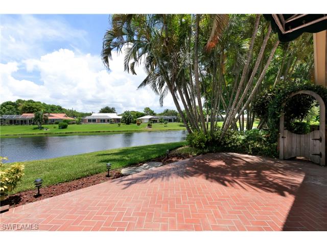 547 Devils Ln, Naples, FL 34103 photo 9