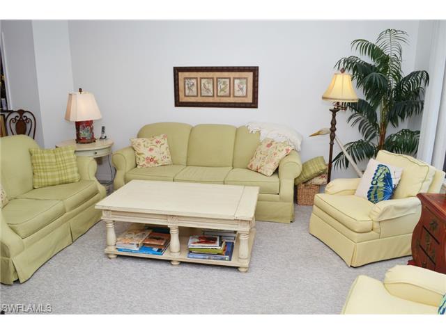 208 Courtside Dr, Naples, FL 34105 photo 8