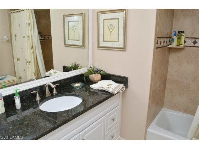 208 Courtside Dr, Naples, FL 34105 photo 15