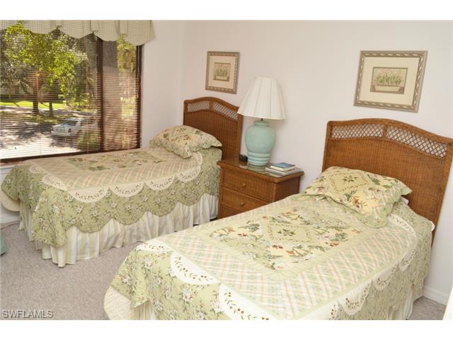 208 Courtside Dr, Naples, FL 34105 photo 17
