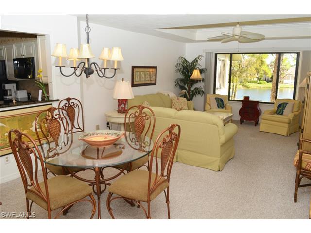208 Courtside Dr, Naples, FL 34105 photo 3