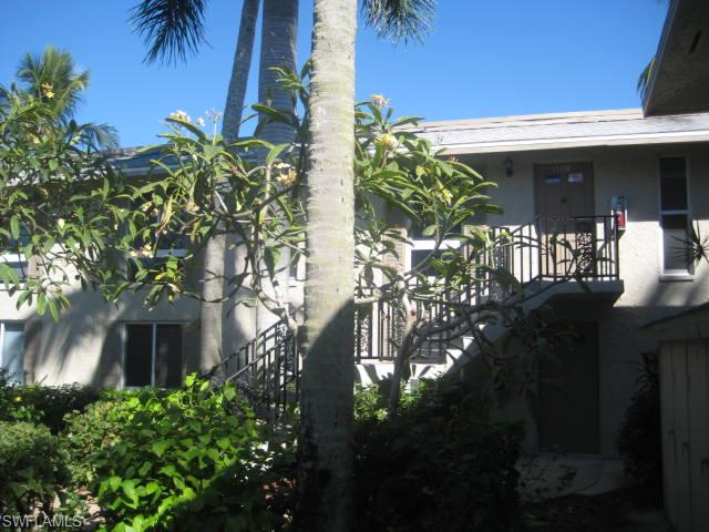 253 Palm Dr #2, Naples, FL 34112 photo 2