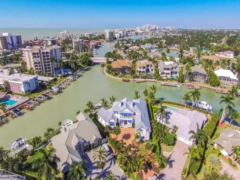 200 Springline Dr, Naples, FL 34102 photo 18