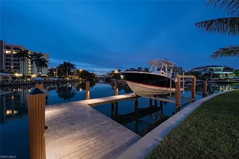 200 Springline Dr, Naples, FL 34102 photo 15