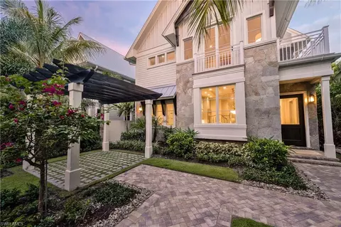 434 3rd Ave S, Naples, FL 34102 photo 1