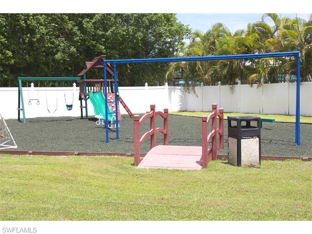 Undisclosed, Naples, FL 34110 photo 17