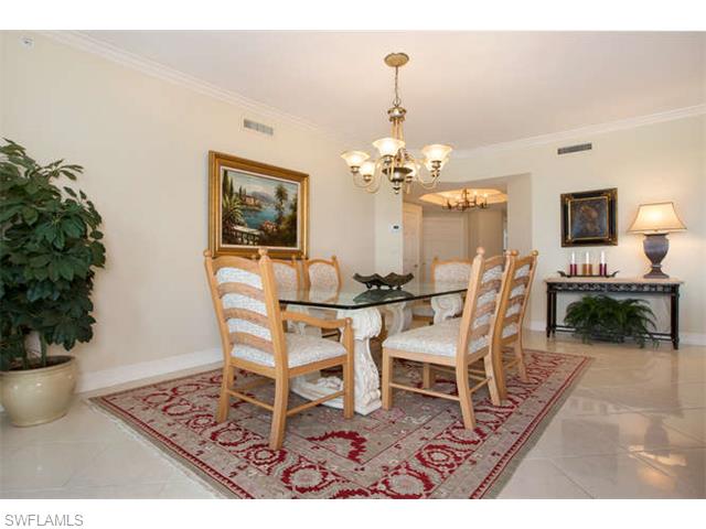 425 Dockside Dr #703, Naples, FL 34110 photo 8