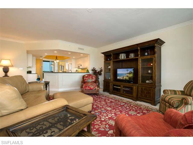 425 Dockside Dr #703, Naples, FL 34110 photo 5