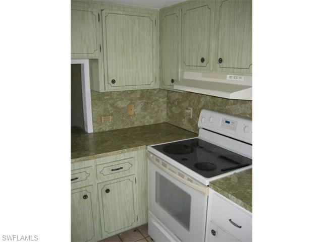 147 Harrison Rd #4, Naples, FL 34112 photo 4