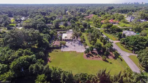 680 Myrtle Rd, Naples, FL 34108 photo 4
