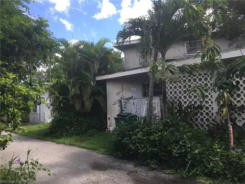3181 Bayshore Dr, Naples, FL 34112 photo 2