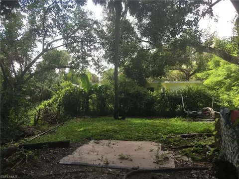3181 Bayshore Dr, Naples, FL 34112 photo 7